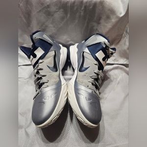 Nike LeBron Zoom Soldier 6 TB, Men's Size 7.5 Wolf Grey/Midnight Blue